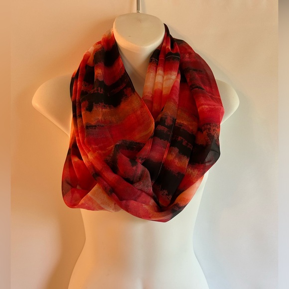 CALVIN KLEIN SHEER ABSTRACT WATER COLORS LIKE INFINITY SCARF - Picture 4 of 7